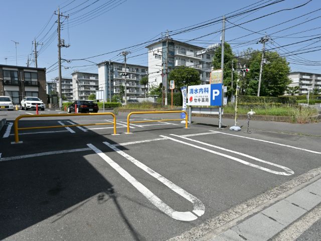 駐車場・駐輪場あり